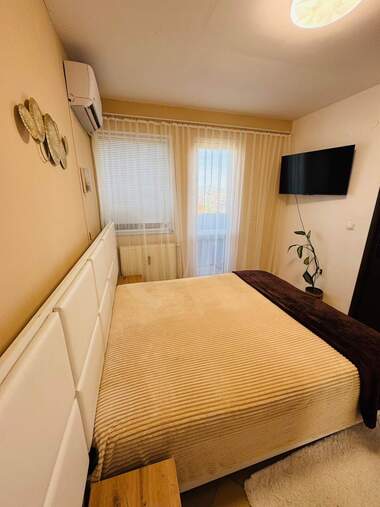 Vânzare - Apartament în Țentăr,  Vrața