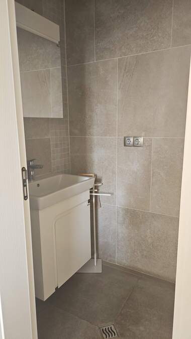 Verkauf - Büro/Laden/Schönheitssalon/Zahnarztbüro in Wastanitscheski,  Plowdiw