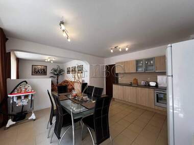 Vânzare - Apartament în Pomorie,  Burgas