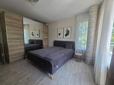 Închiriere - Apartament în Slaveîkov,  Burgas