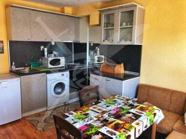 For rent - Floor of a house in Cveten kvartal,  Varna