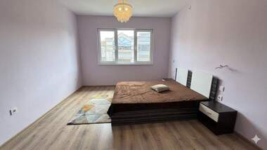 For rent - Apartment in Vazrajdane,  Burgas