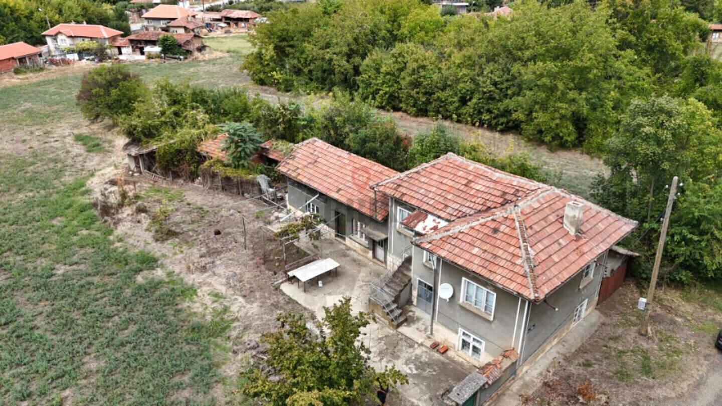 Къща в Екзарх Йосиф, Русе – снимка 3