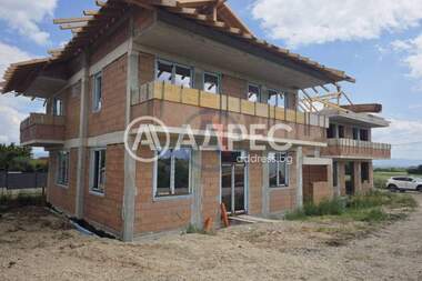 For sale - House in Prolesha,  Sofia Oblast