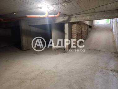 Продажба - Паркомясто в Център,  Варна