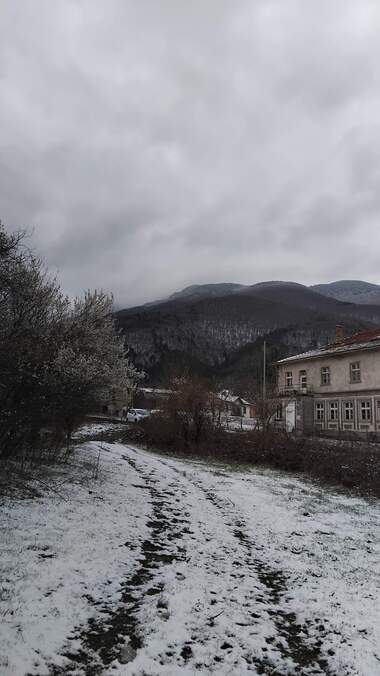 Verkauf - Baugrundstück in Saparewa Bania,  Küstendil