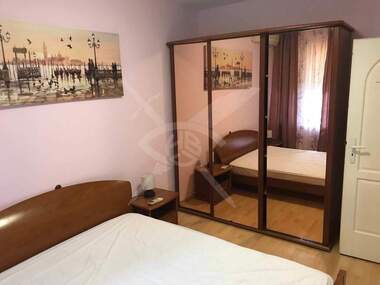 Închiriere - Apartament în Center,  Varna