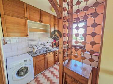 Продажба - Етаж от къща в Изгрев,  Пловдив