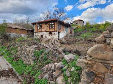 Продажа - Дом в Брягово,  Пловдив