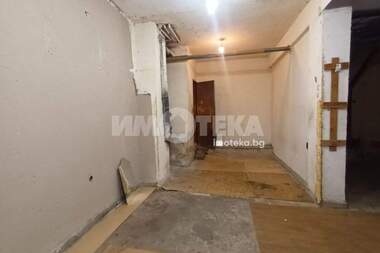 Аренда - Производственное помещение в Център,  Пловдив