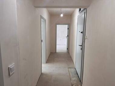 Vânzare - Apartament în Zimno kino Trakia,  Varna