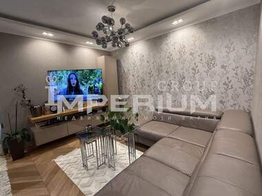 Închiriere - Apartament în Ceaîka,  Varna