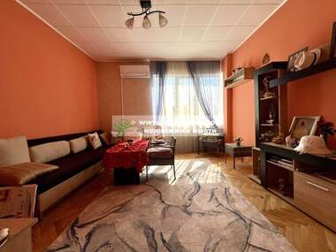 Vânzare - Apartament în Țentăr,  Haskovo