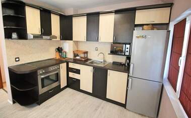 Închiriere - Apartament în Lazur,  Burgas