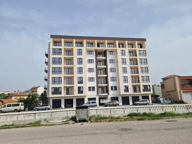 Vânzare - Apartament în Liuben Karavelov,  Haskovo