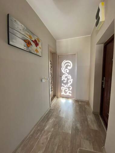 Închiriere - Apartament în Zornița,  Burgas