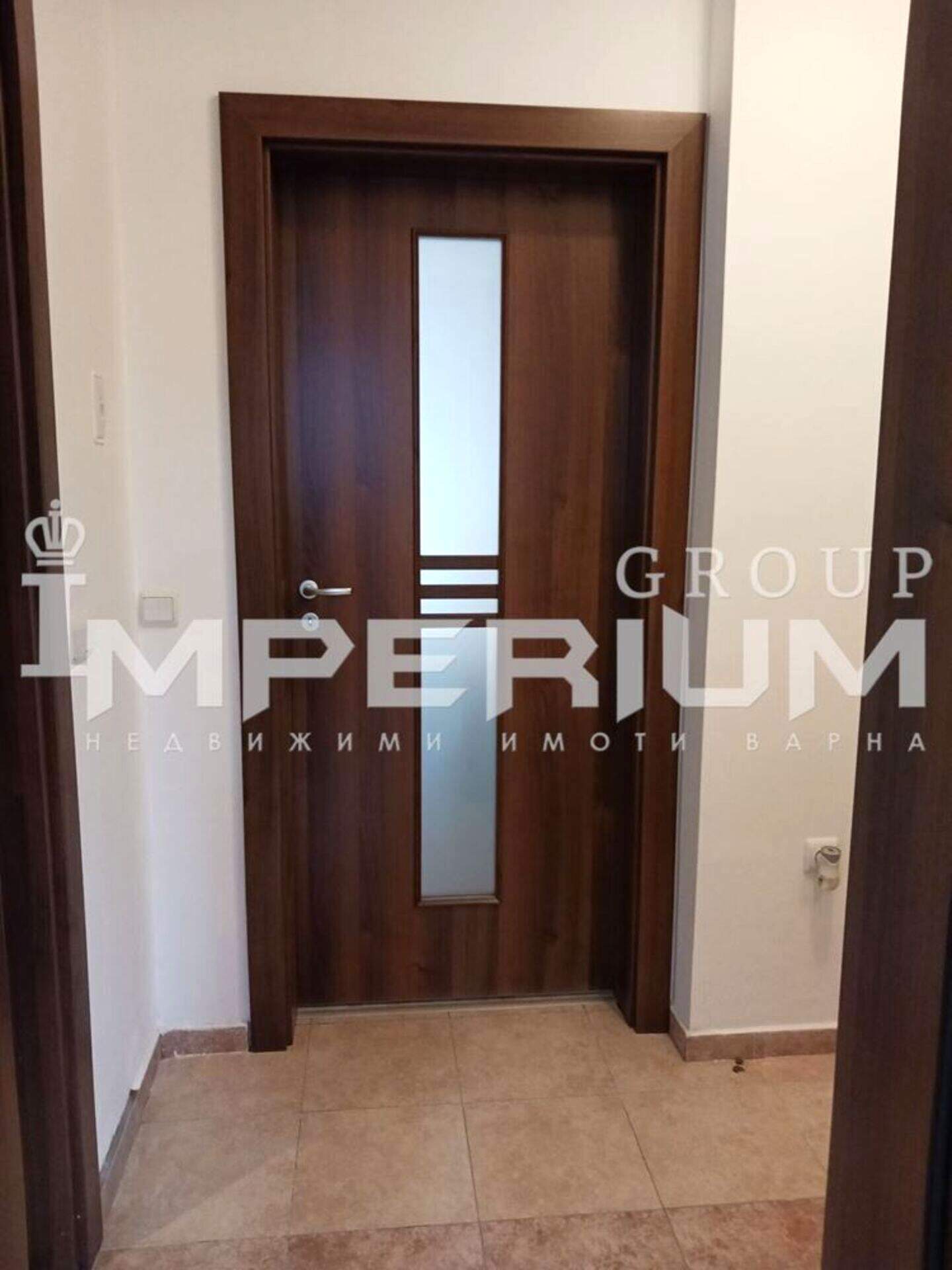 Двустаен Апартамент в Колхозен пазар, Варна – снимка 9