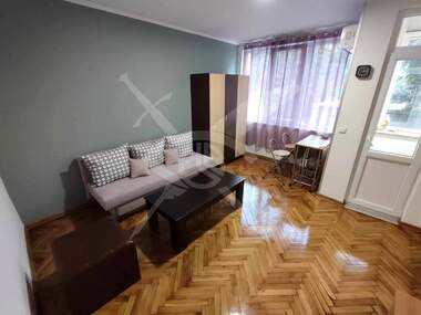 Închiriere - Apartament în Okrăjna bolnița - Generali,  Varna