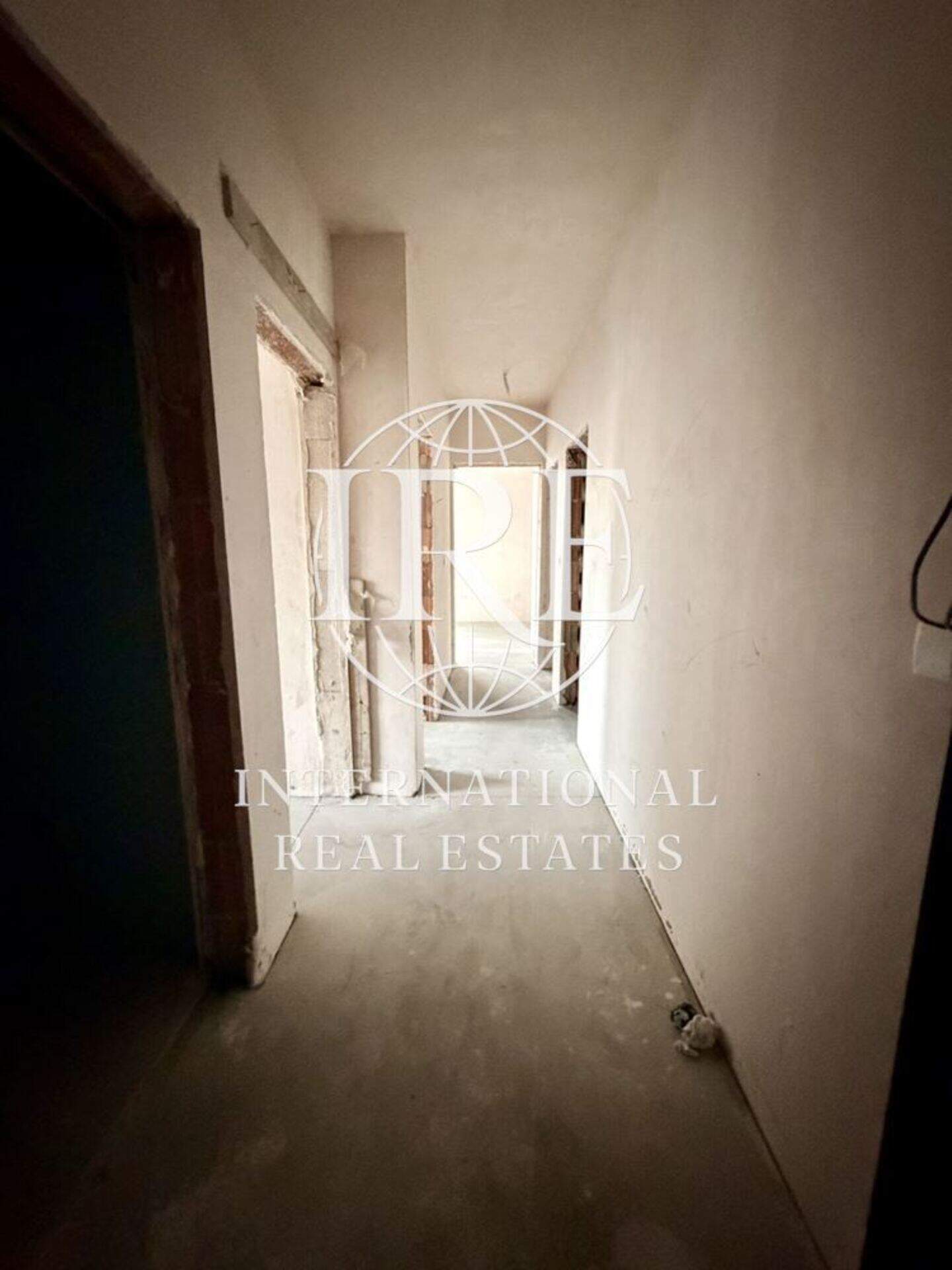 Тристаен Апартамент в Траката, Варна – снимка 4