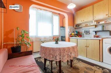 Продажа - Квартира в Сторгозия,  Плевен