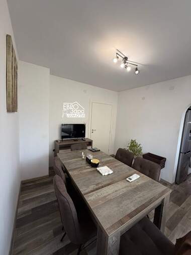 Închiriere - Apartament în Tri ceuceura-iug,  Stara Zagora