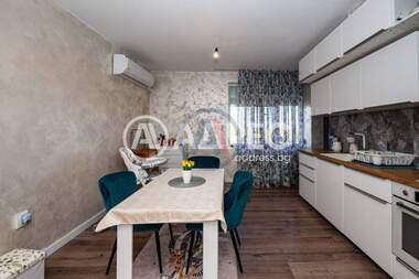 Vânzare - Casă în Brestnik,  Plovdiv