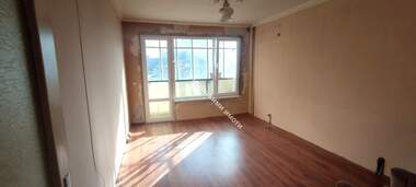 Vânzare - Apartament în Zlaten rog,  Iambol