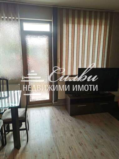 Продажба - Апартамент във Вароша,  Търговище