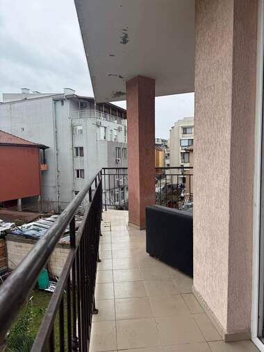 Închiriere - Apartament în Sarafovo,  Burgas