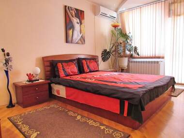 Închiriere - Apartament în Lazur,  Burgas