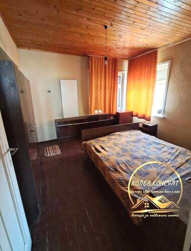 For sale - House in Vazrajdane,  Haskovo