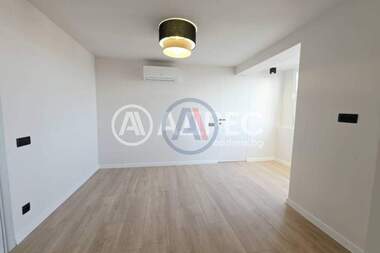 Vânzare - Apartament în Levski,  Varna