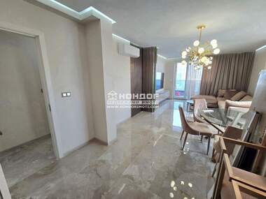 Vânzare - Apartament în Kărșiaka,  Plovdiv
