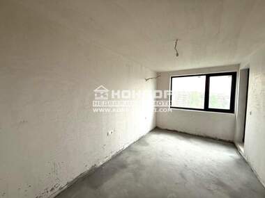 Vânzare - Apartament în Kărșiaka,  Plovdiv