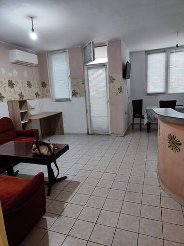 Închiriere - Apartament în Wider Center,  Pleven
