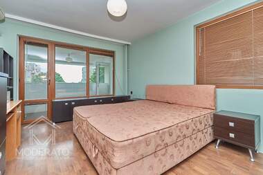 Vânzare - Apartament în Zornița,  Burgas