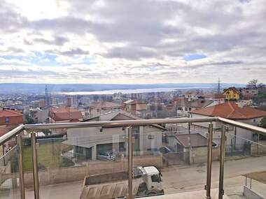 Vânzare - Apartament în Pceelina,  Varna