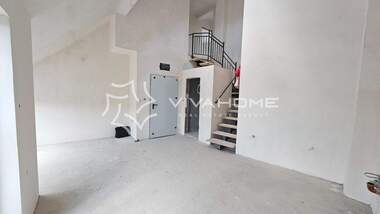 For sale - Apartment in Kolhozen pazar,  Varna