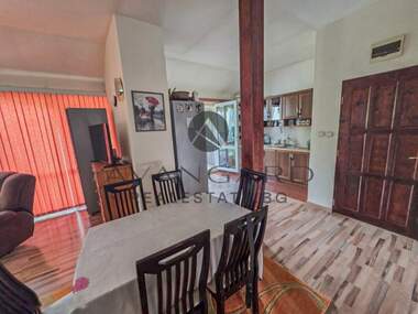 For sale - Apartment in Kiuchuk Parij,  Plovdiv