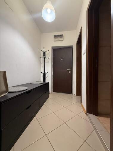 Închiriere - Apartament în Văzrajdane,  Burgas