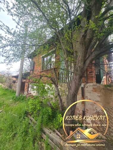 For sale - House in Iskra,  Plovdiv