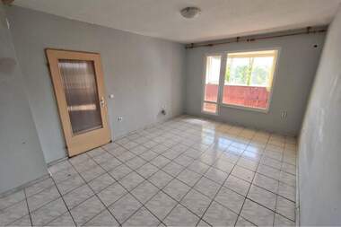 For rent - Apartment in Centralen iujen raion,  Ruse