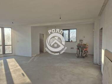 For sale - House in Zlatitrap,  Plovdiv