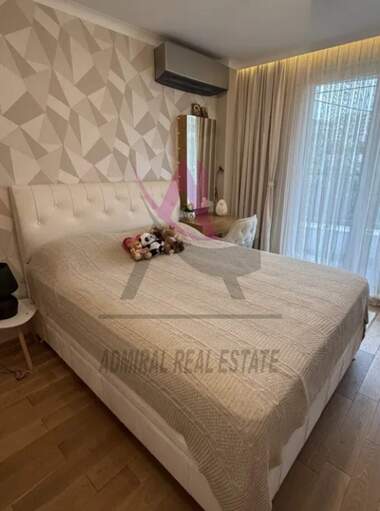 Închiriere - Apartament în Ceaîka,  Varna