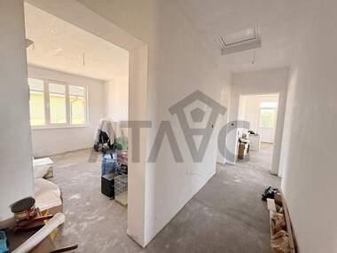Продажба - Къща в Коматево,  Пловдив