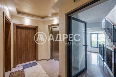 Închiriere - Apartament în Center,  Varna