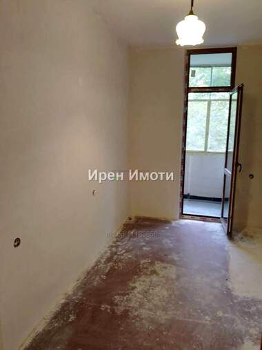 Vânzare - Apartament în Diana,  Iambol