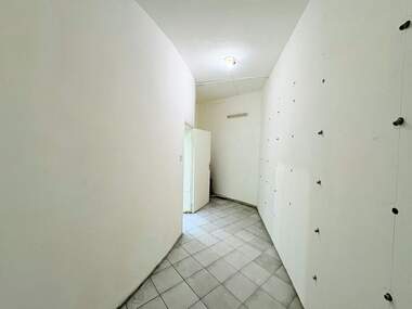 Verkauf - Laden/Büro/Schönheitssalon in Center,  Ruse