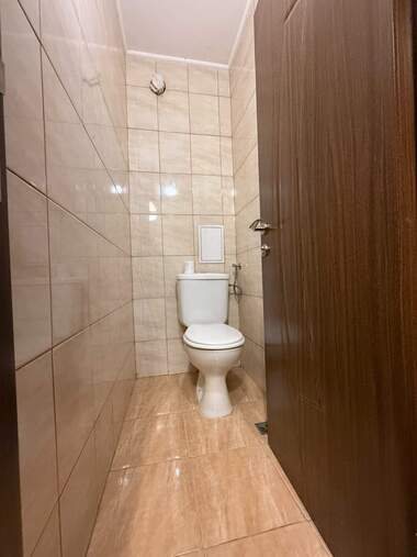 Închiriere - Apartament în Văzrajdane,  Burgas