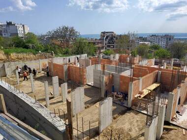 Vânzare - Apartament în Vladislavovo,  Varna